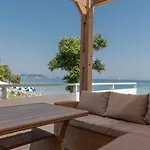 Kavo Seaside Luxury Apartamento *