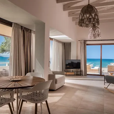 Kavo Seaside Luxury アパート