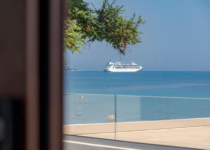 Kavo Seaside Luxury Apartament *